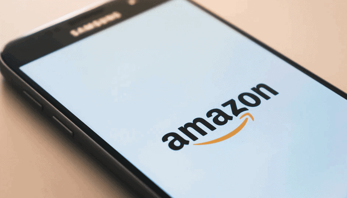 ‘Amazon kijkt naar bitcoin (BTC), cardano (ADA) en meer,’ zegt insider