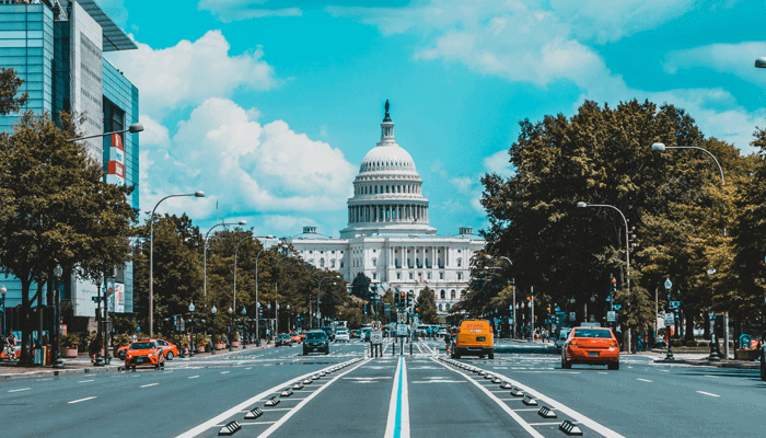 Cardano (ADA) oprichter wil demonstratie tegen nieuwe wet in Washington organiseren