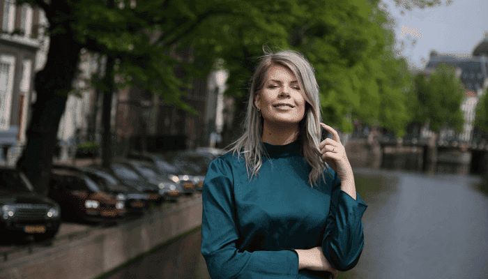 Stem op Madelon Vos voor de Televizier-ster Online-Videoserie 2022!