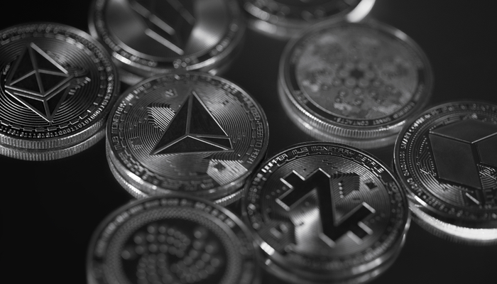 Ethereum en cardano zakken weer, solana en deze crypto dalen harder