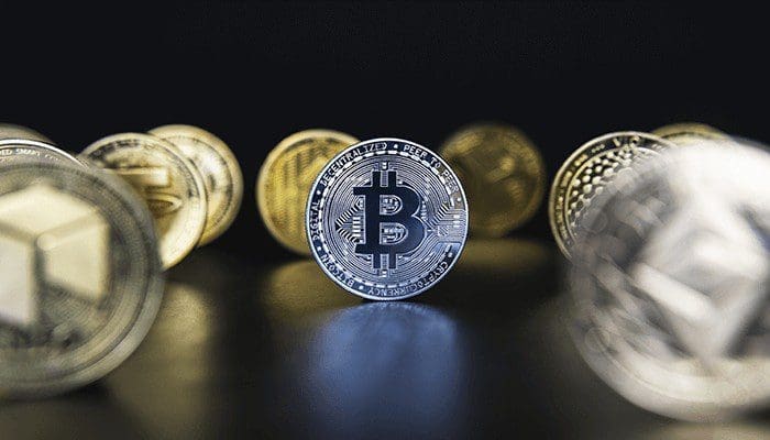 Bitcoin gaat zijwaarts het weekend in, maar deze crypto stijgt 150%