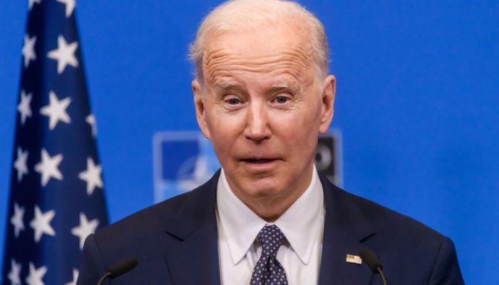 Cardano oprichter is woest om nieuw anti-crypto rapport van Biden