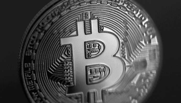 Bitcoin (BTC) boven stijgt boven de $11.000 uit, cryptomarkt ziet stijgende koersen
