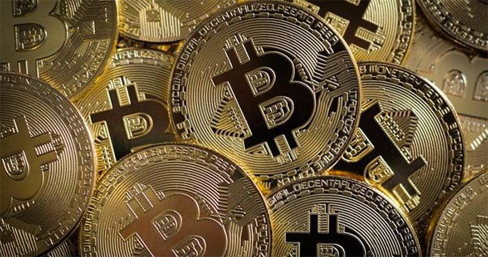 Bitcoin (BTC) breekt volgende horde maar stuit op resistance vlak onder $11.000