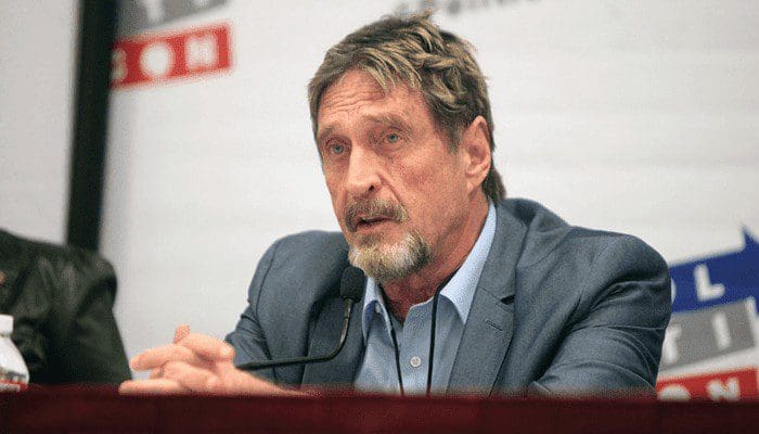 Controversiële tweet van John McAfee naar Justin Sun: “Communities zijn niet te koop.”