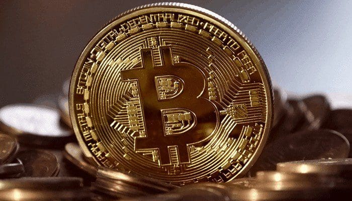 bitcoin_BTC_koers_Bereikt_de_11470_dollar_maar_dipt_vervolgens_flink