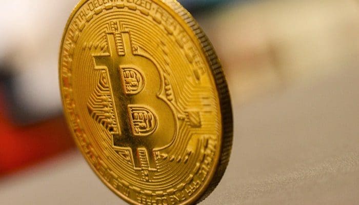 bitcoin_BTC_komt_opnieuw_aan_bij_8000_dollar_toont_voor_de_korte_termijn_bullish_signalen