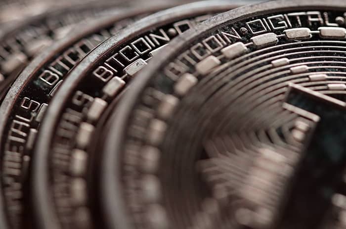 bitcoin_stabiliseert_rond_6450_dollar_maar_neerwaartse_trend_nog_niet_voorbij bitcoin_stabiliseert_rond_6450_dollar_maar_neerwaartse_trend_nog_niet_voorbij