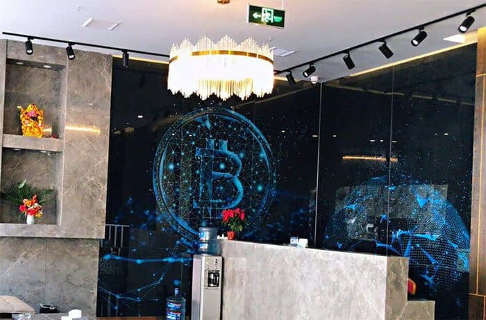 crypto-hotel_in_china_opent_haar_deuren_ondanks_verbod_accepteert_ethereum_en_bitcoin_lobby