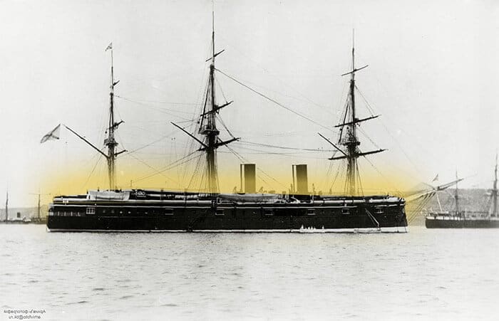 man_achter_gezonken_schip_met_goud_ICO_met_noorderzon_en_8_miljoen_dollar_vertrokken