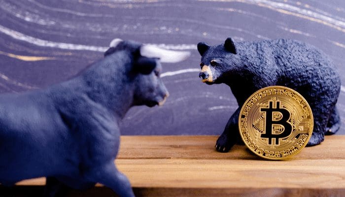 Bitcoin koers nog steeds vast, nemen de bulls of bears de overhand?