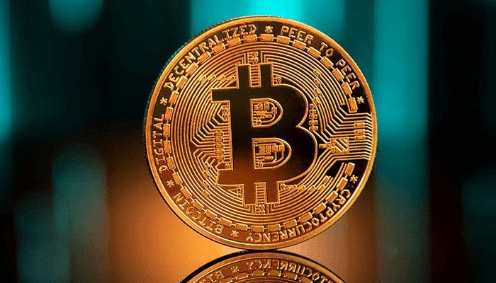 Un famoso analista di Bitcoin prevede un mercato rialzista di due anni