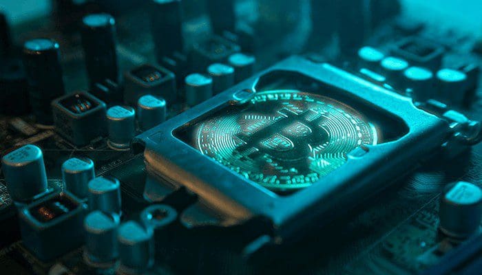 Bitcoin miner stuurt 4.400 BTC naar crypto exchange Binance