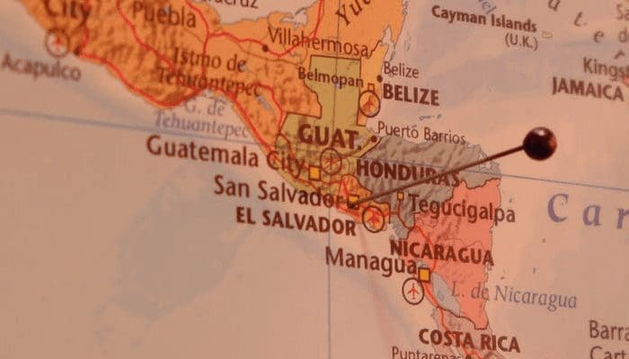 Bitcoin (BTC) adoptie gaat nieuwe fase in Wet El Salvador gaat van kracht