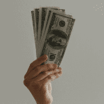 Bitcoin (BTC) is geld en moet op dezelfde manier worden belast, zegt beroemde politicus Ron Paul