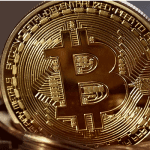 Bitcoin (BTC) kan de komende 10 jaar hard gaan stijgen, aldus miljardair Chamath Palihapitiya