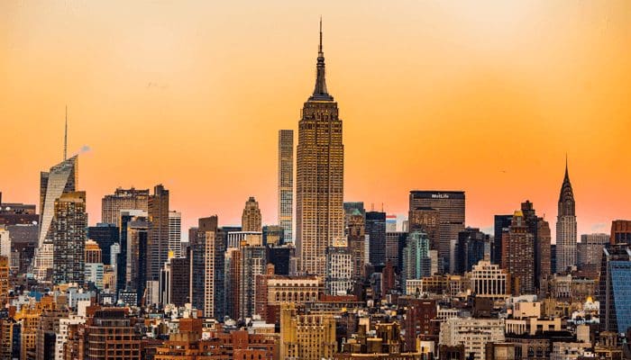 Bitcoin_BTC_kan_terug_zakken_naar_20.000_zegt_miljardair_community_is_het_er_niet_mee_eens 'Bitcoin (BTC) kan terug zakken naar $20.000,' zegt miljardair, community is het er niet mee eens