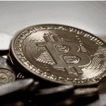Bitcoin (BTC) koers ondanks dip nog steeds binnen range, deze altcoin breekt uit