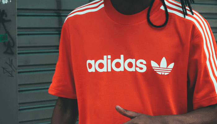 Bitcoin beurs Coinbase sluit deal met Adidas, focus op metaverse