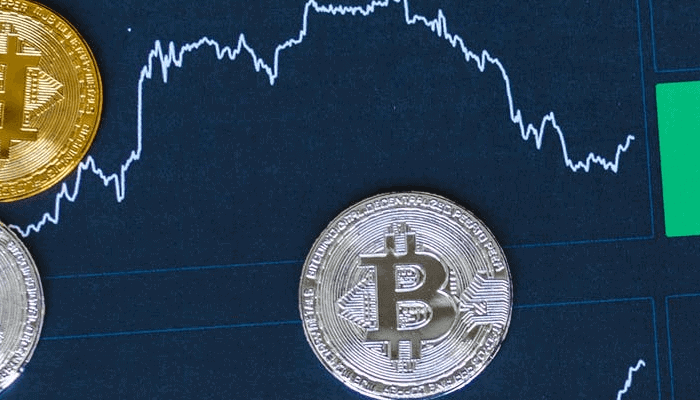 Bitcoin_koers_stijgt_en_herovert_50k_cardano_aan_kop Bitcoin koers stijgt en herovert $50k, cardano aan kop