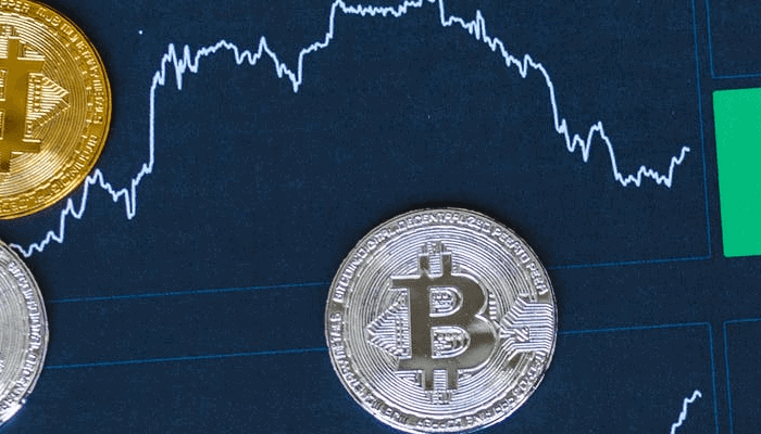 Bitcoin koers toont lichte bullish signalen, volatiliteit komt eraan