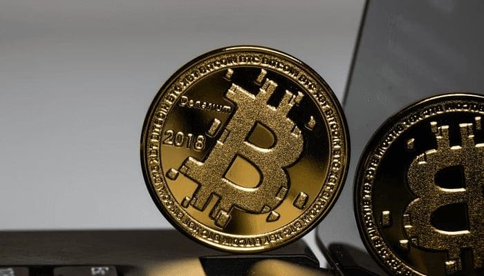 Bitcoin prijs breekt door psychologische grens