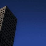 “Crypto is de nieuwe schaduwbank,” zegt Amerikaanse senator die weer uithaalt naar bitcoin en stablecoins