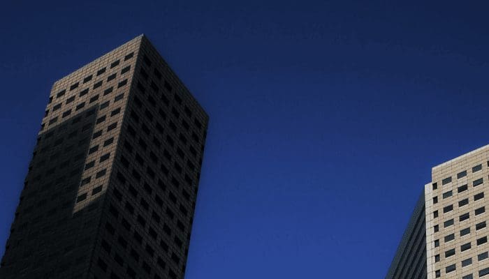 Crypto_is_de_nieuwe_schaduwbank_zegt_Amerikaanse_senator_die_weer_uithaalt_naar_bitcoin_en_stablecoins “Crypto is de nieuwe schaduwbank,” zegt Amerikaanse senator die weer uithaalt naar bitcoin en stablecoins