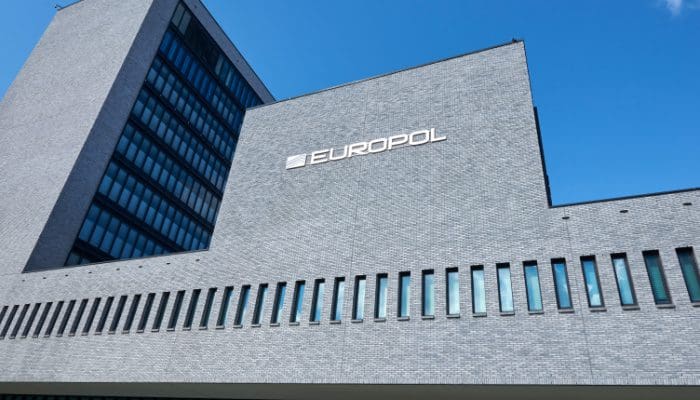 Illegale bitcoin exchange Bitzlato waste meer dan 1 miljard euro wit