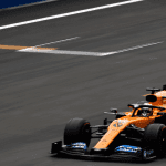 Formule 1-team McLaren gaat samenwerking aan met Tezos (XTZ), koers stijgt licht