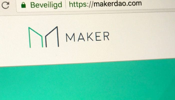 MakerDAO vota urgentemente sobre la exposición del USDC