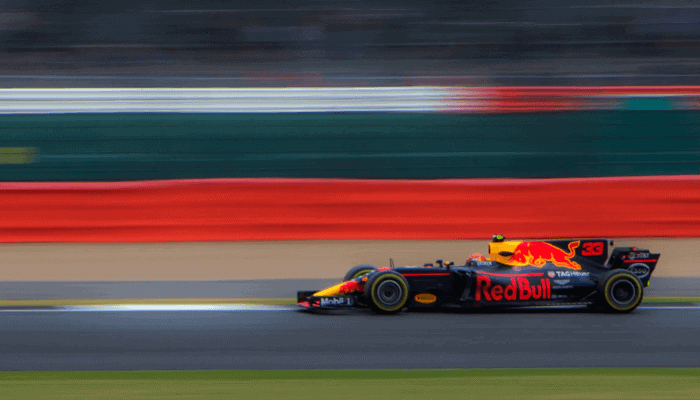 Red Bull Racing, Formule 1 team van Max Verstappen, gaat samenwerken met Tezos (XTZ)