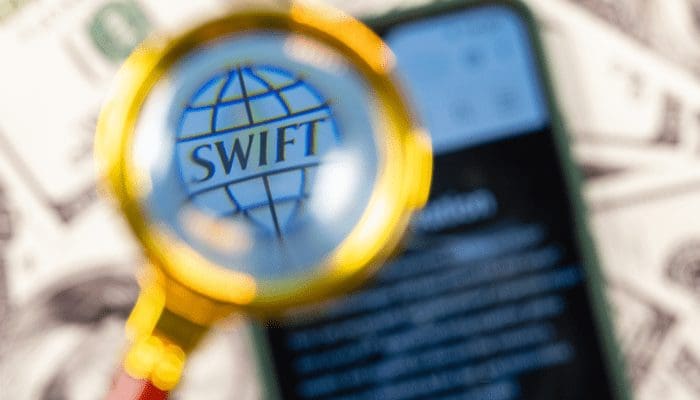 EU gooit Russische banken uit SWIFT, gaat Rusland uitwijken naar crypto?