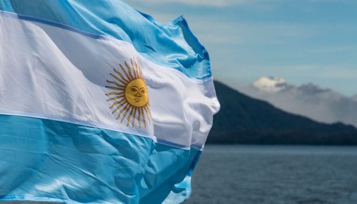 Door Soros gesteund fintech-bedrijf stapt in Argentijnse crypto-markt