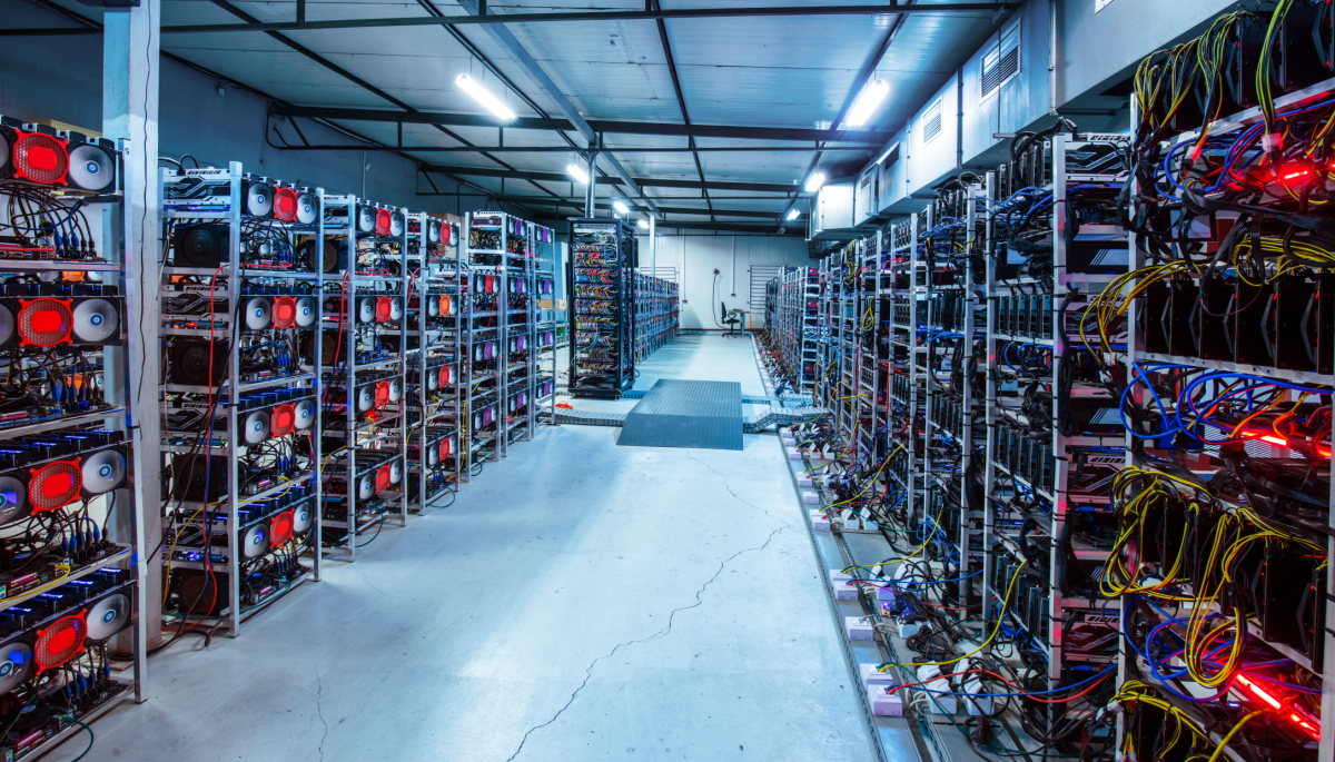 Grote bitcoin miner verkocht bijna al zijn BTC in mei