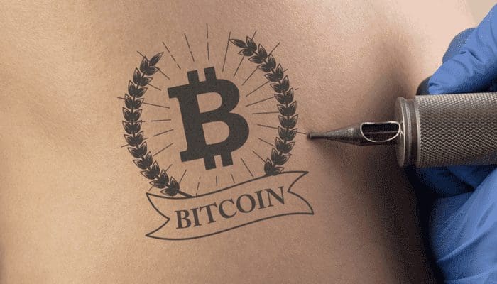 Bitcoin, dogecoin en NFT tatoeages steeds populairder, groei van 222%