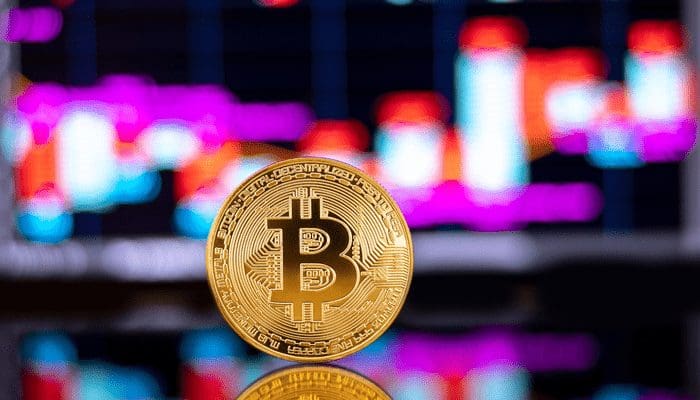 Bitcoin consolideert verder, kleine investeerders blijven kopen