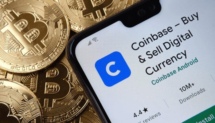 Ingresos de Coinbase superan expectativas, pero sus negociaciones caen