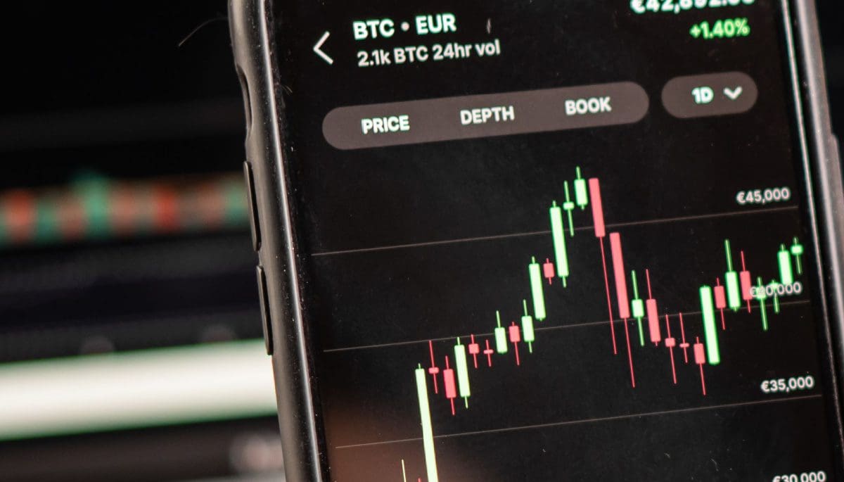 XRP en Cardano fondsen zien lichte groei maar investeerders negatiever