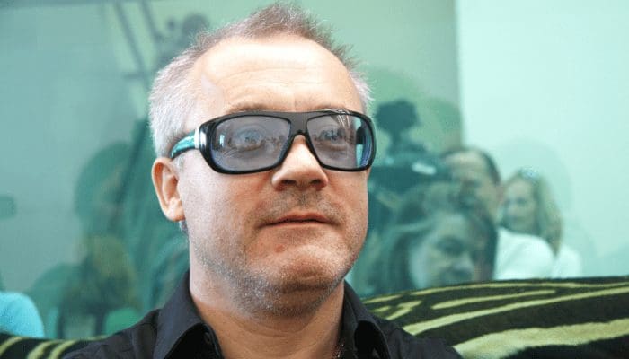 Damien Hirst verbrandt voor miljoenen aan kunst voor NFT project