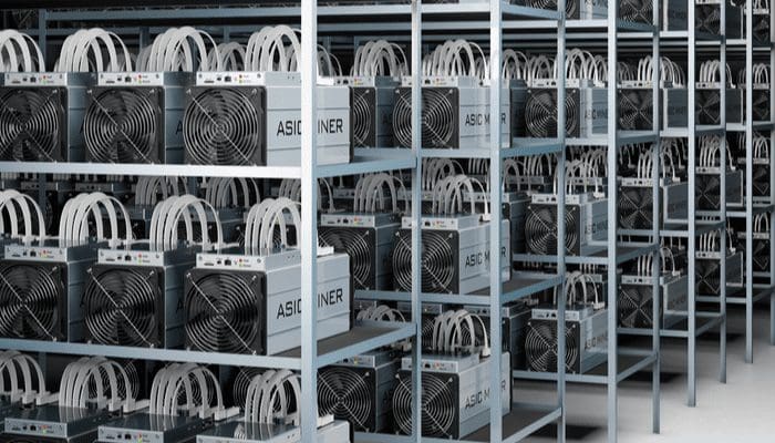 Beursgenoteerde bitcoin miner plaatst mega bestelling, wil 600% groeien