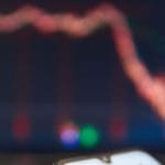 Bitcoin koers in de problemen door eerste tekenen van recessie