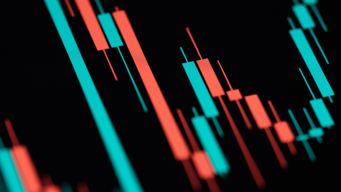 Koers dipt en herstelt