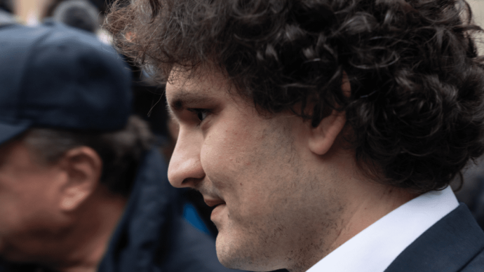 Baas van gevallen cryptobeurs FTX eist nieuwe zaak door 'vals bewijs'