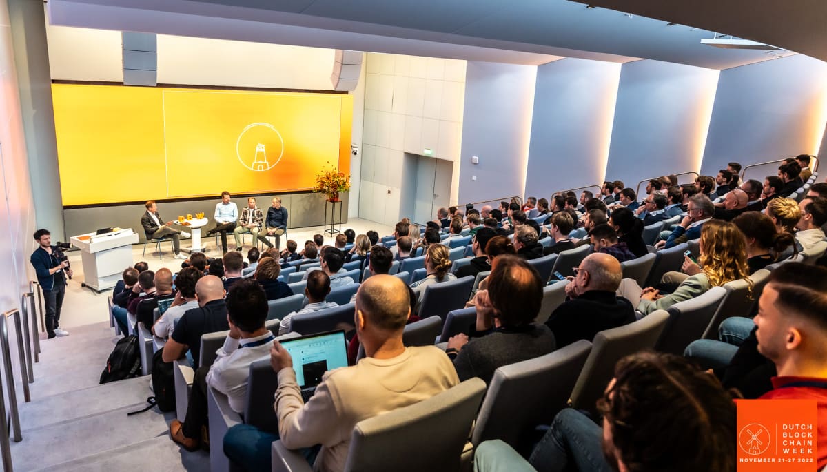 Crypto Insiders ontvangt meeste stemmen en wint Dutch Blockchain Award