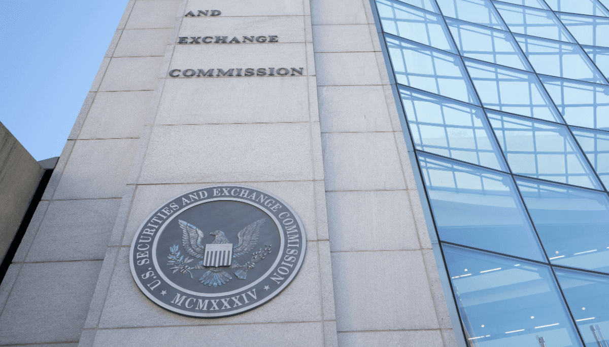 Hester 'Crypto Mom' Peirce uit felle kritiek over 'gag rule' van SEC