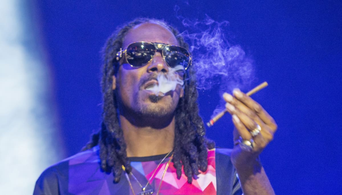 Snoop Dogg stopt met wiet roken, crypto gaat direct weddenschap aan