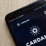 Cardano's Hoskinson haalt uit naar claims van Bitcoin bull Saylor