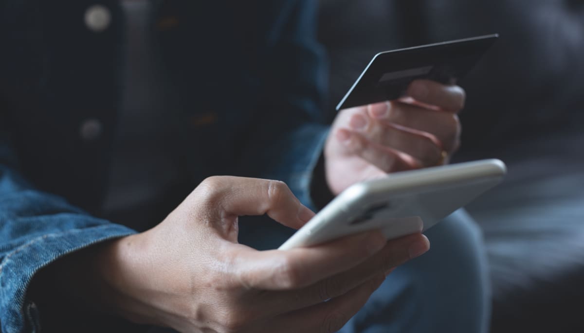 Crypto detective deactiveert X account, imitators zaaien chaos