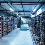 Grootste Bitcoin miner ter wereld steekt kwart miljard in BTC